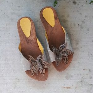 Sanita hydra wood slide